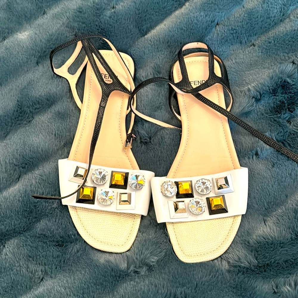 Fendi size 39 sandals worn once